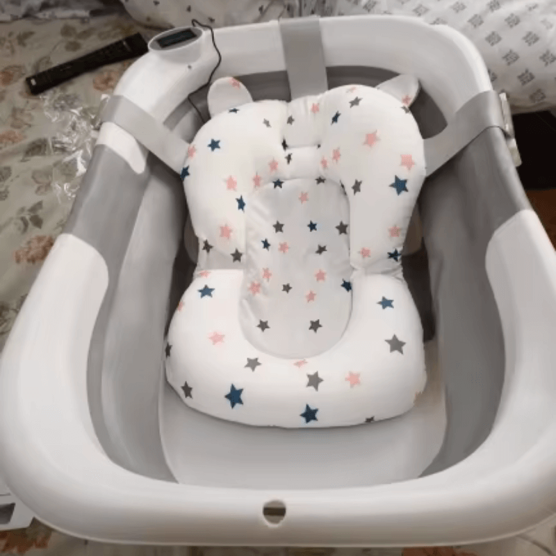 Gurgles and Giggles™ Baby Bath